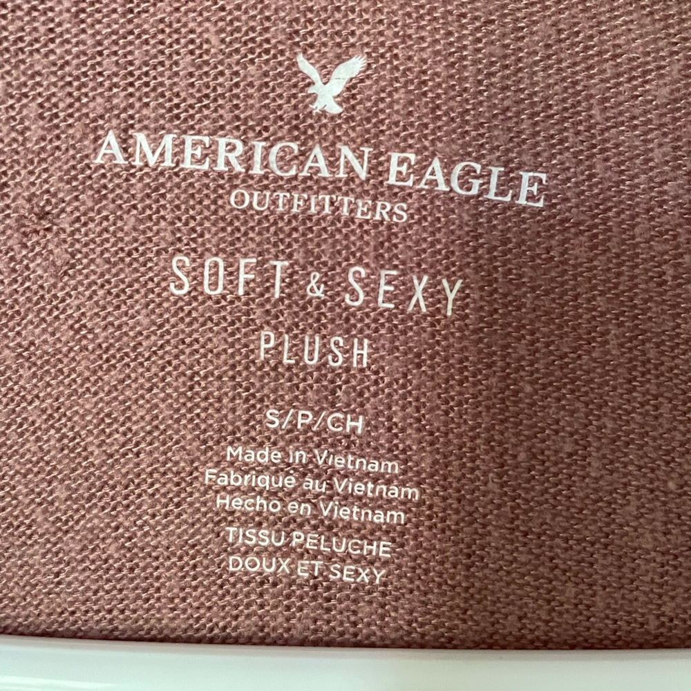 American Eagle Dusty Rose Soft & Sexy Sweater - Picture 2 of 4